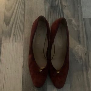 - Vintage Gucci shoes  size 39.5